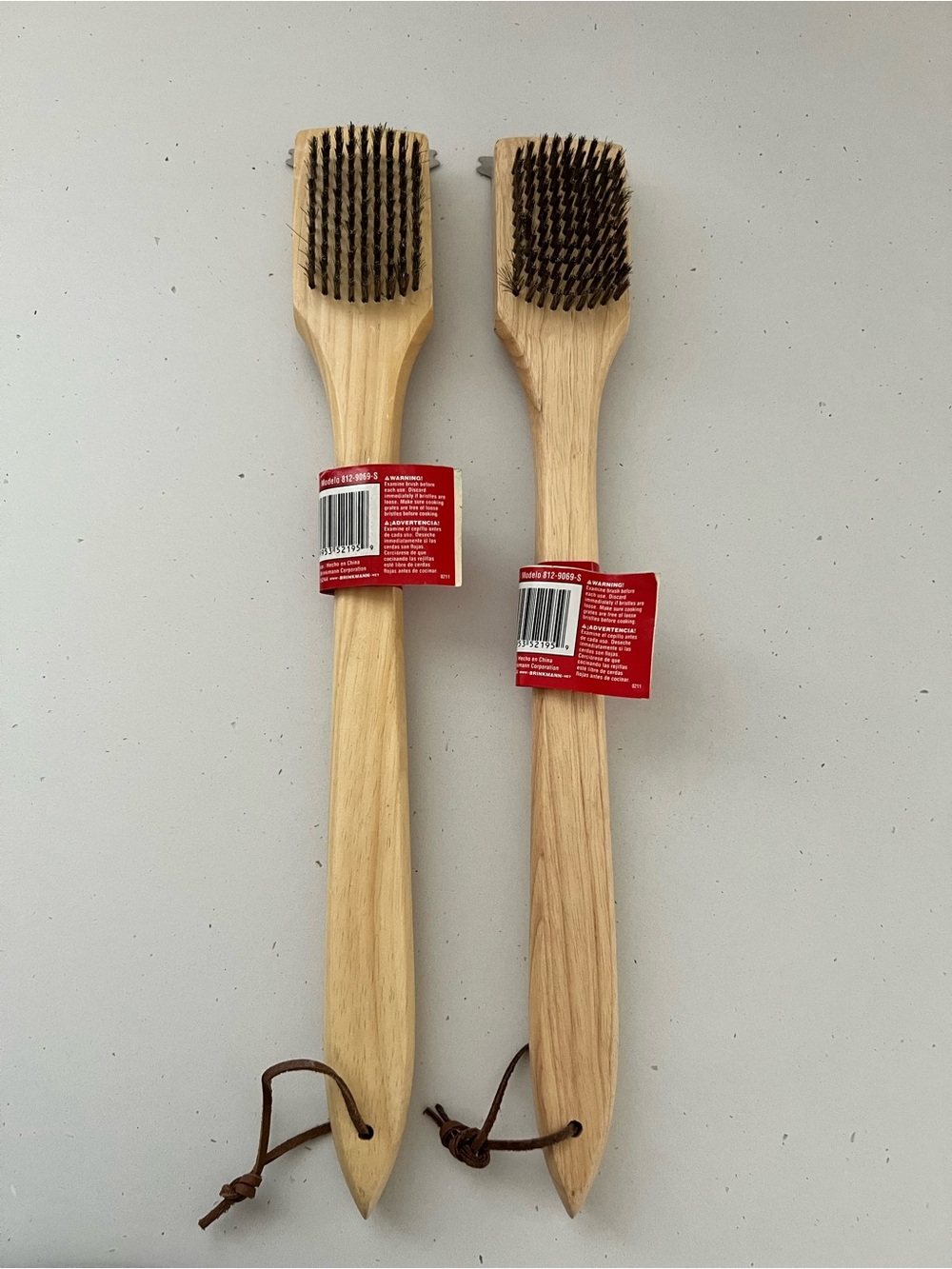 NEW 2-Pack Brinkmann Wood Handle Grill Brushes